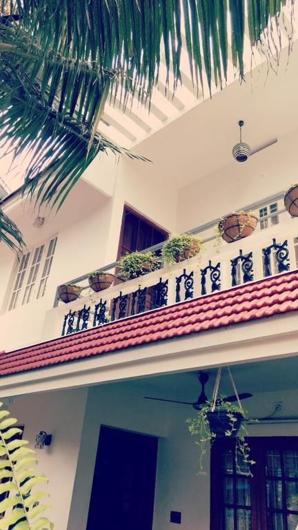 Villa Mariana Kochi Екстер'єр фото